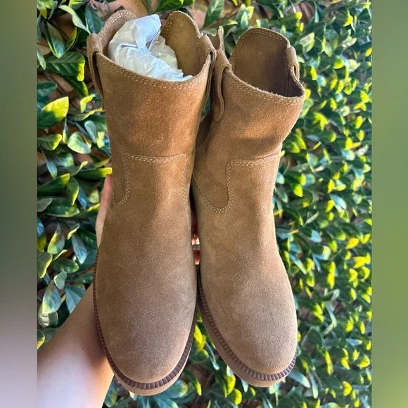 Lucky Brand Rhetty leather suede pull on booties in caramel tan NWOB Sz-9M.Q